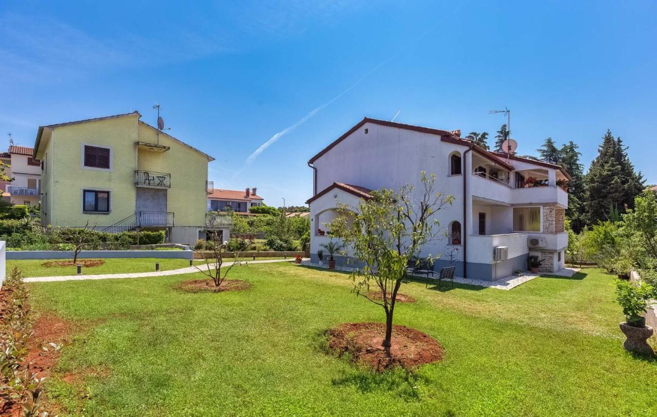 Ferienwohnung Lili Poreč Exterior foto